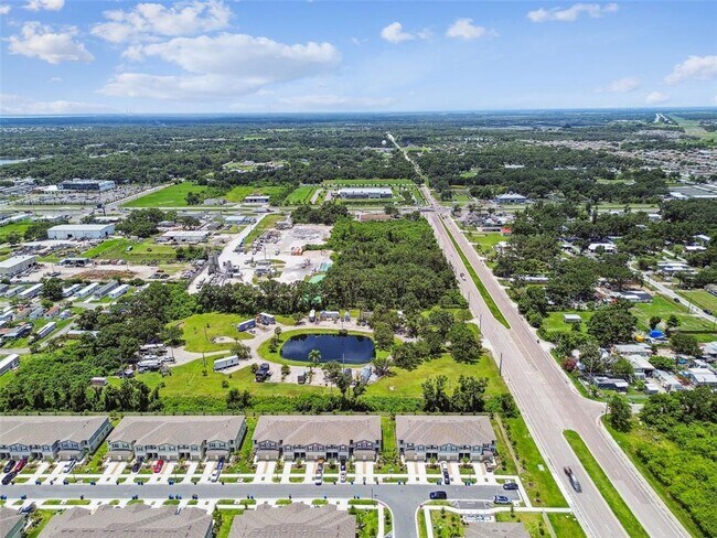 Building Photo - 2513 Sunray Venus Wy