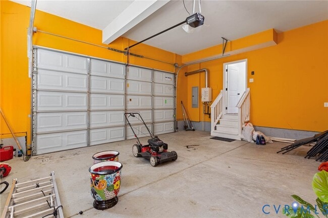 Building Photo - 12037 Rotunda Ln