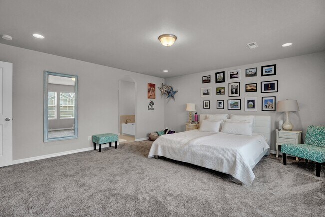 Building Photo - 8345 Talc Dr
