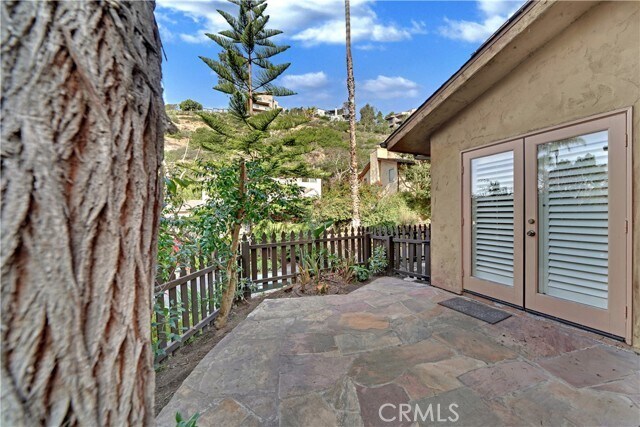 Building Photo - 2063 Hidden Valley Canyon Rd