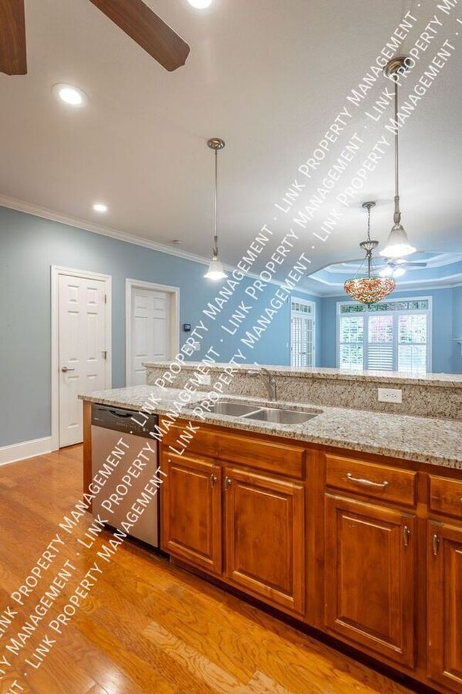 Building Photo - Don't Miss this 3/2 in Hixson for $2000 in...