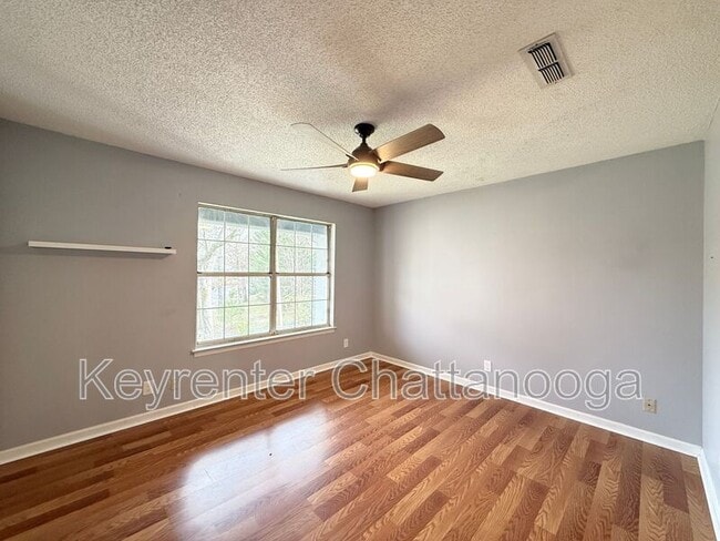 Building Photo - 208 Cliftview Dr