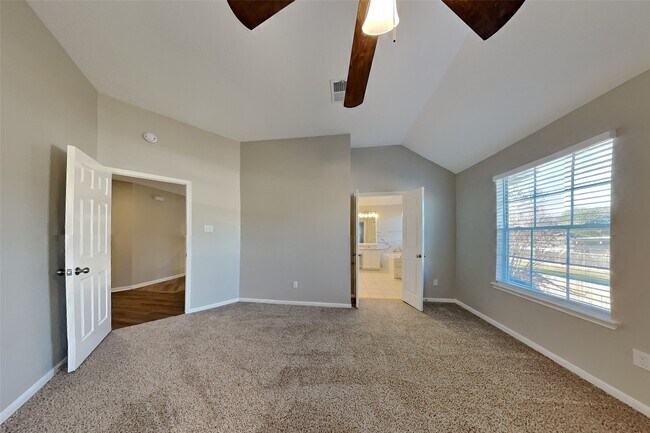 Building Photo - 9658 Therrell Dr