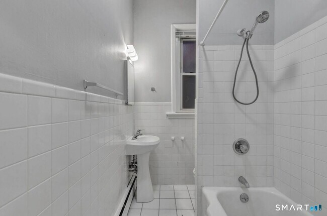 Building Photo - 189 Wooster St