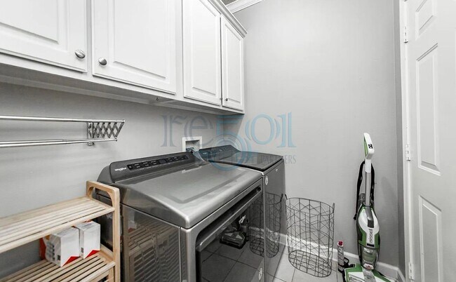 Building Photo - 1241 Kierre Loop