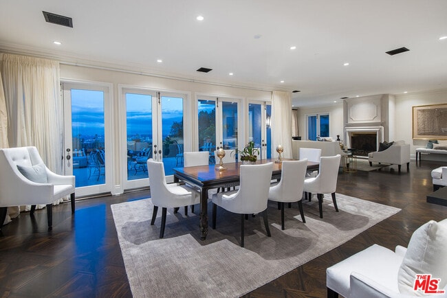 Building Photo - 980 Stradella Rd