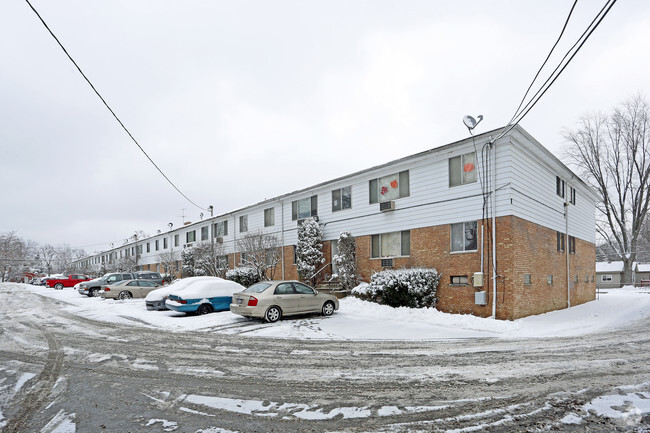 Building Photo - Utica Park Apartments