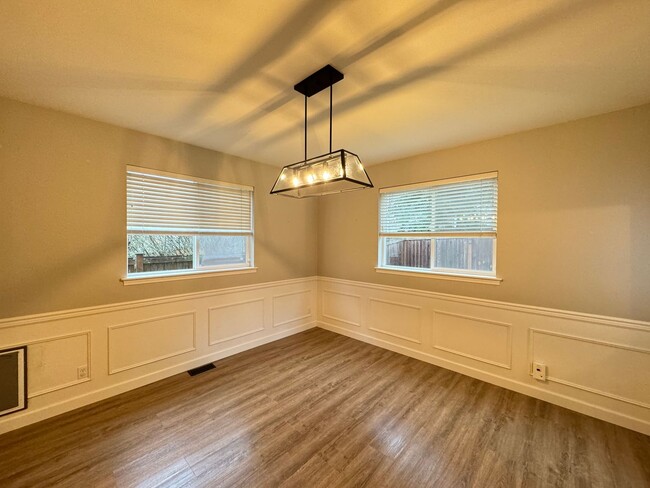 Building Photo - Spacious Home for Rent in Bothell, WA!