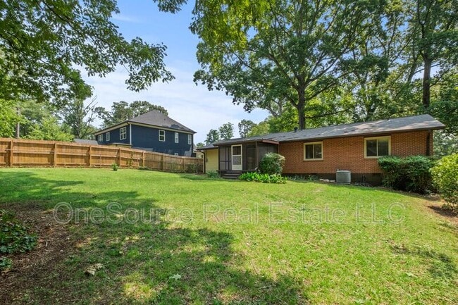 Building Photo - 5070 Crowe Dr SE