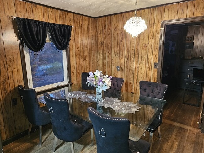 Building Photo - 1656 Hamburg Tpke