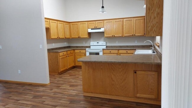 Building Photo - 1034 SW Princeton Pl
