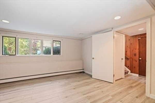 Building Photo - 11A Centre Ln