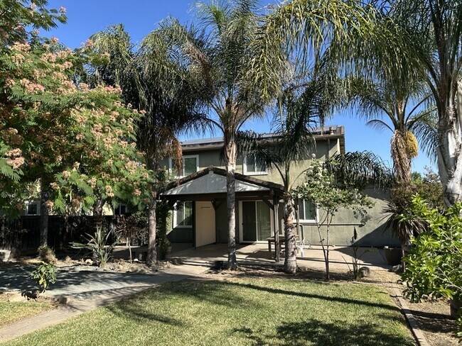 Building Photo - This stunning corner home offers 4 spaciou...