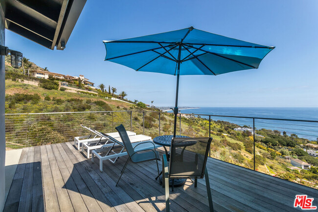 Building Photo - 32701 Vista De Los Ondas