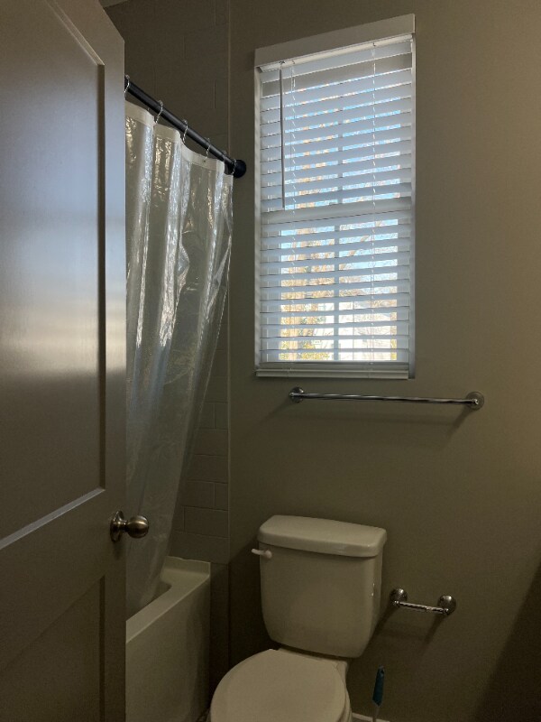 Building Photo - 2120 Herman St