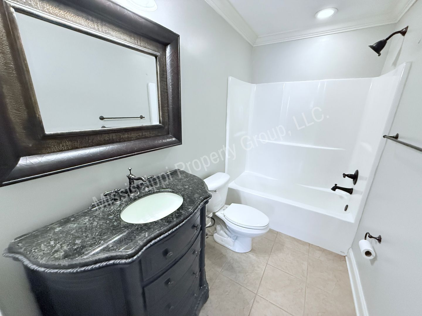 Building Photo - 120 Falls Grove