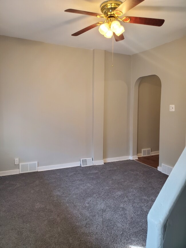 Living Room - 216 1st St