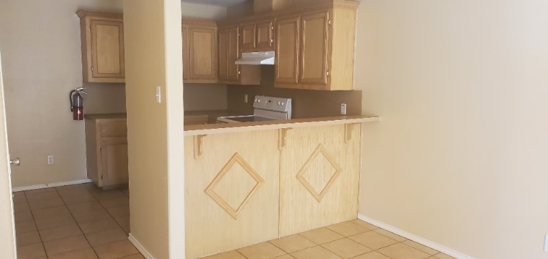 Building Photo - 1006 Lilia Dr