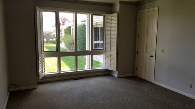 Building Photo - Gorgeous, Corner Lot with all the extras.