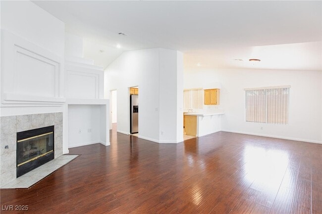Building Photo - 10022 Catalina Canyon Ave