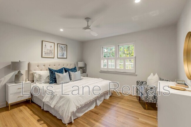 Building Photo - 7 Logan St