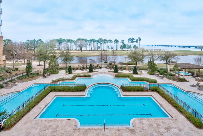 Building Photo - 400 Kelly Plantation Dr