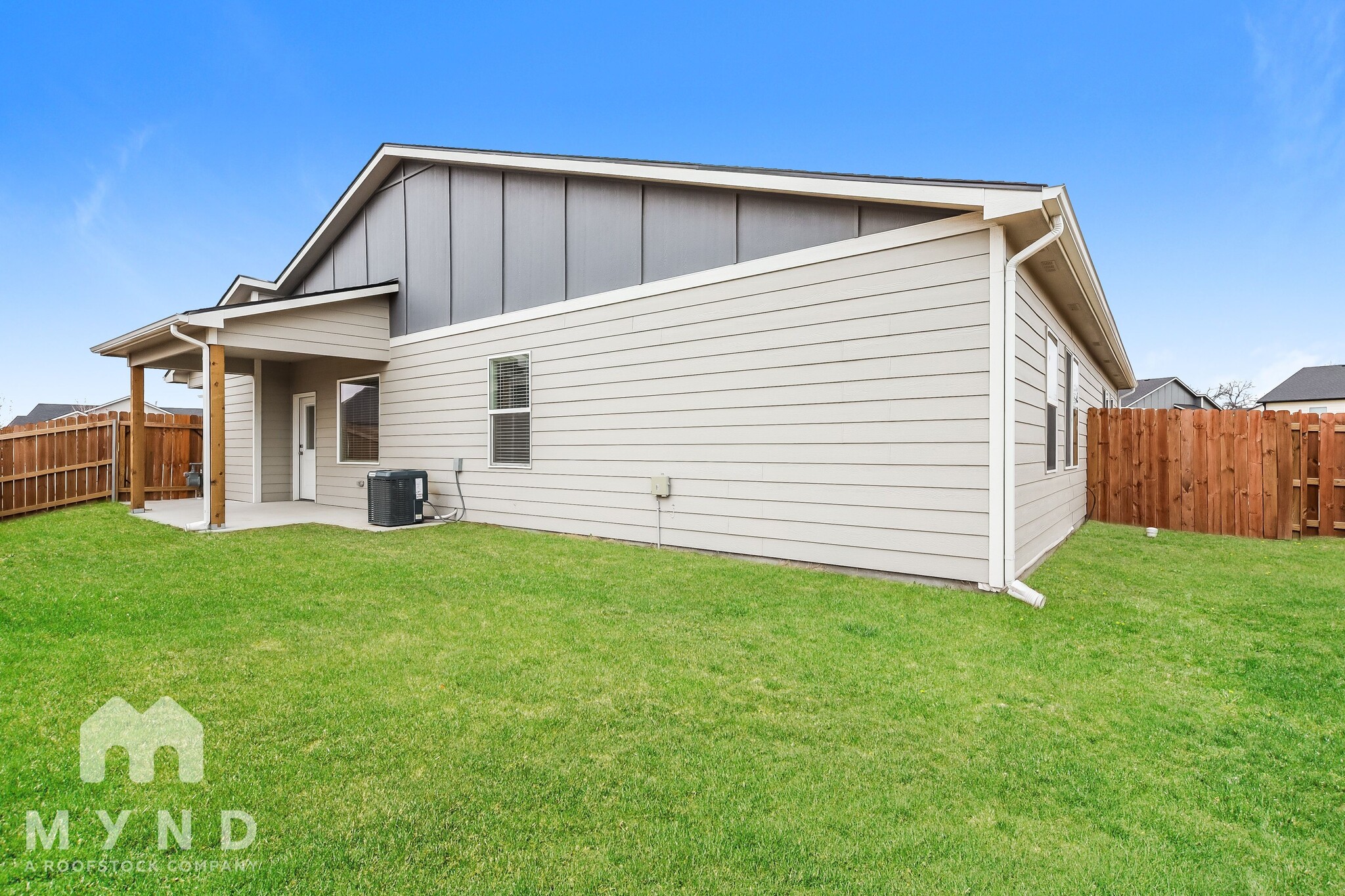 Building Photo - 5784 E Bristol Cir