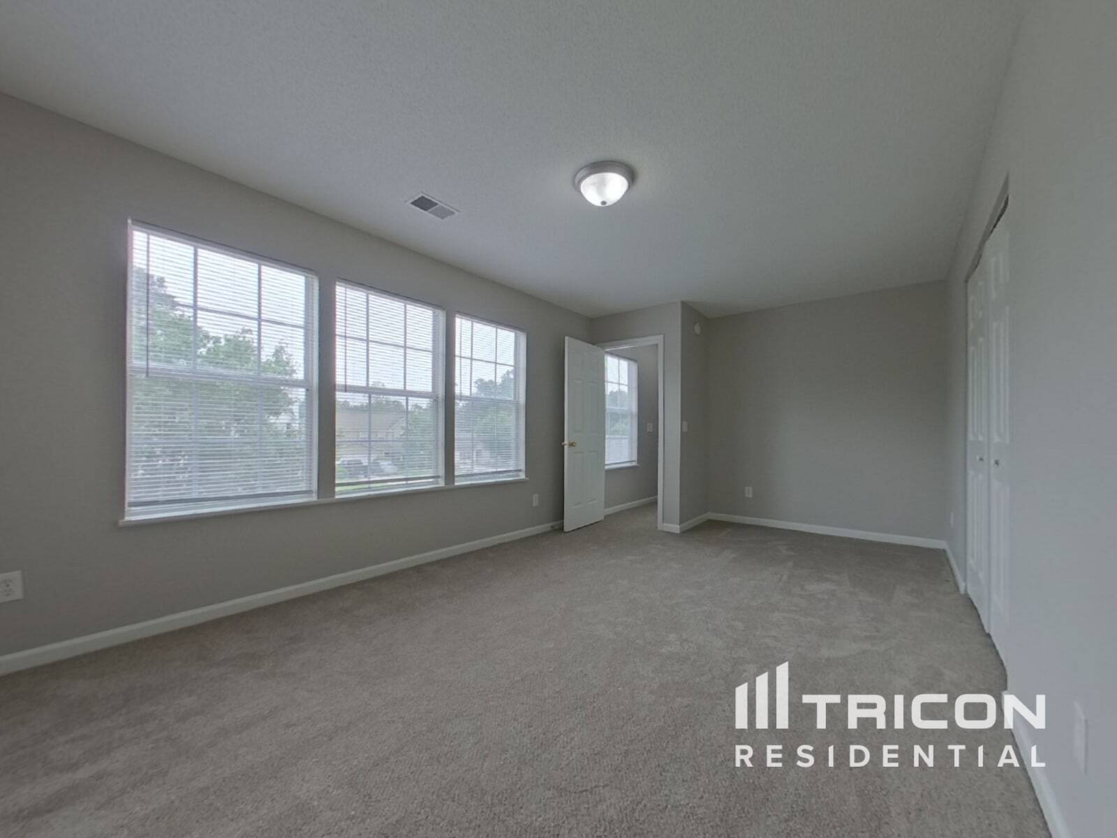 Building Photo - 6 Killian Grn Ct