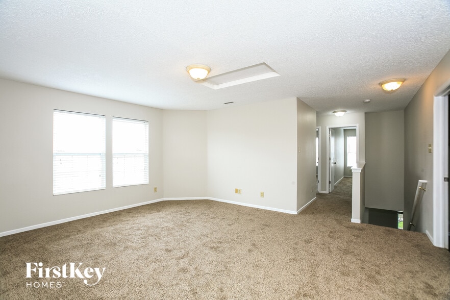 Building Photo - 12164 E 141st St