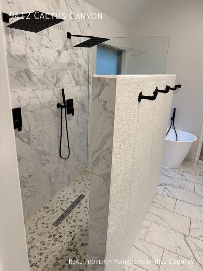 Building Photo - 9412 Cactus Canyon