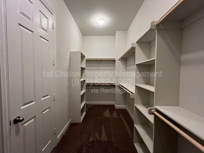 Building Photo - 15124 Roderick Rd