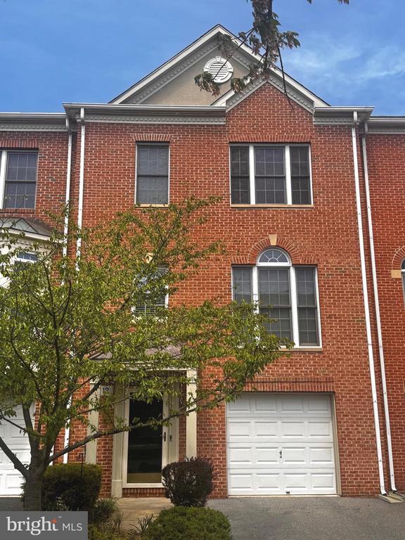 Building Photo - 13 Fire Princess Ct
