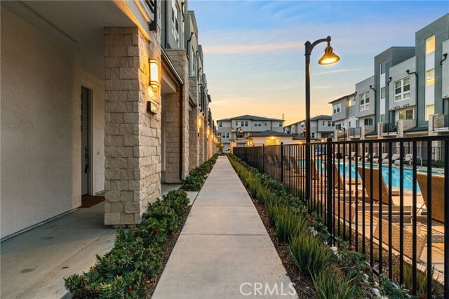 Building Photo - 1323 W Cara Dr
