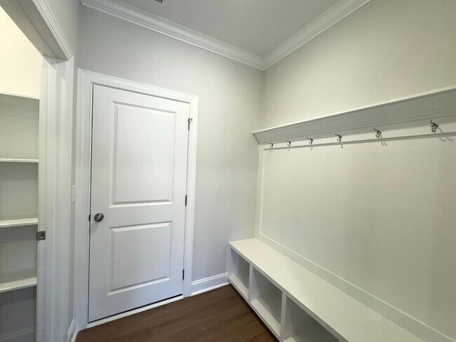 Building Photo - 245 Canyon Gap Wy