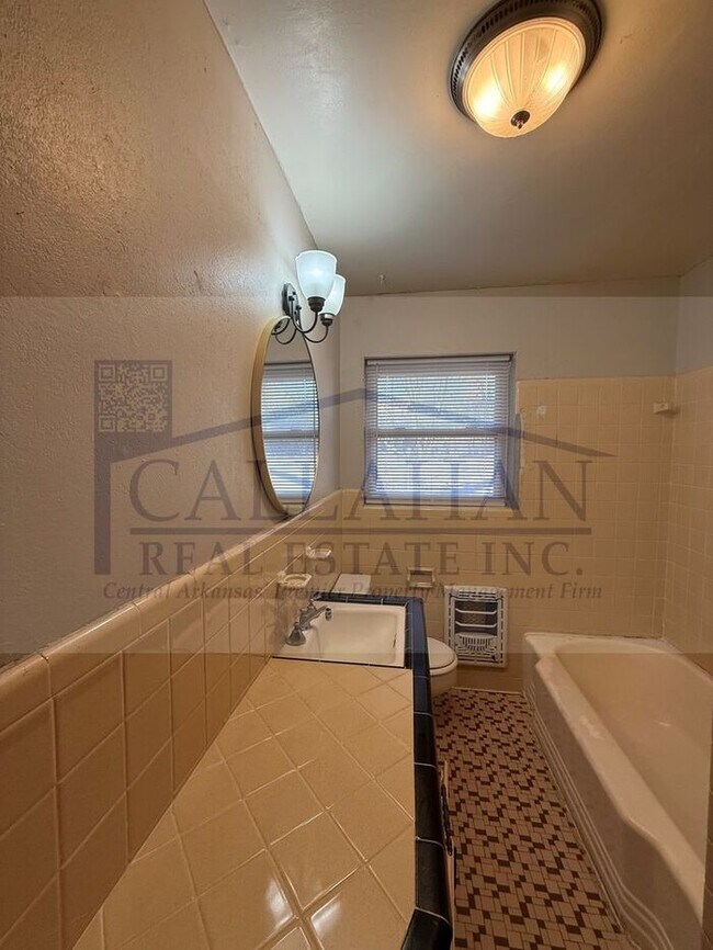 Building Photo - Lakewood 3 bedroom Home