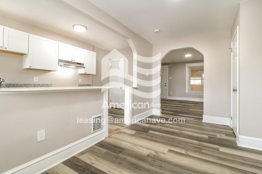 Building Photo - 2535 S Millick St