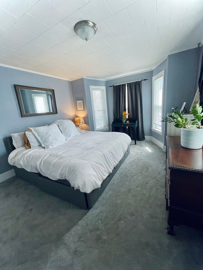 Building Photo - 188 Wilson St