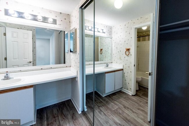 Building Photo - 4356 Pembrook Village Dr