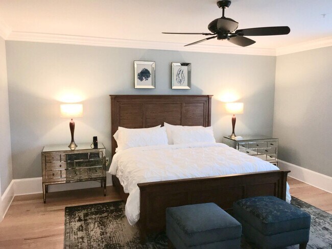 Building Photo - 28 Broad St