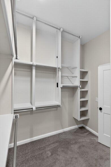 Building Photo - 709 Timber Trl