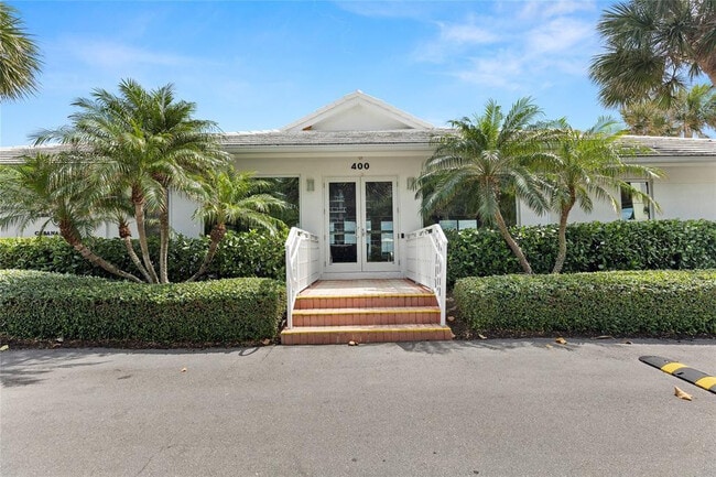 Building Photo - 333 NE 21st Ave