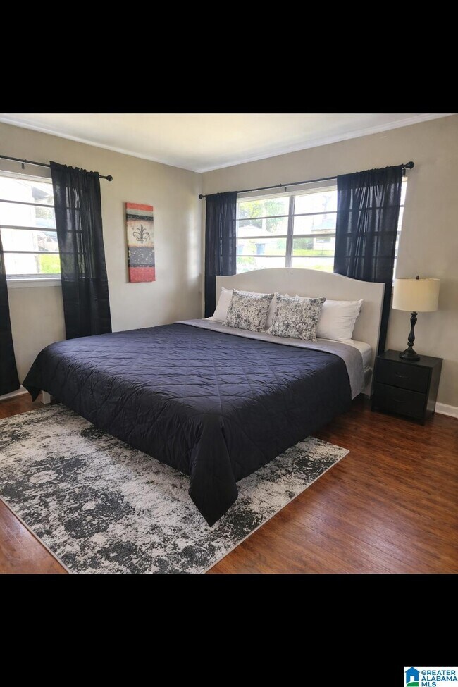 Building Photo - 128 Thomas Cir