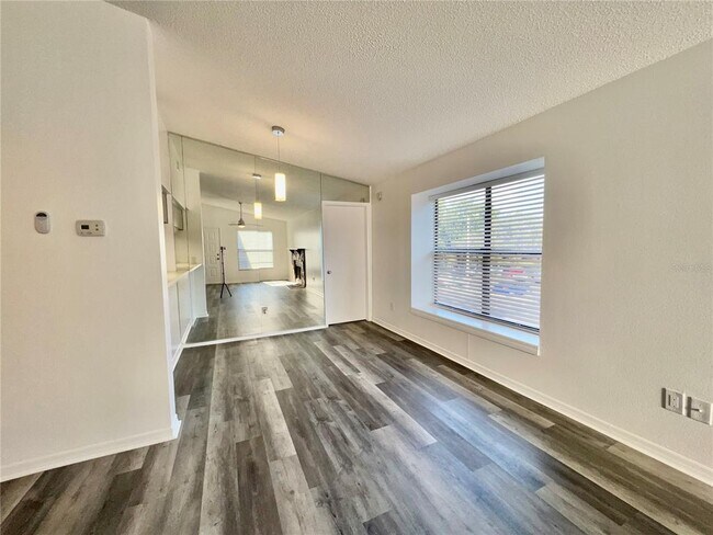 Building Photo - 4025 Angel Oak Ct