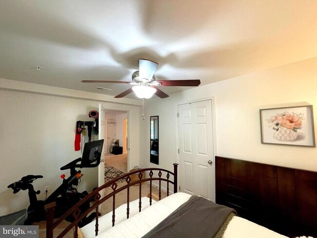 Building Photo - 519 Gate Dancer Ct