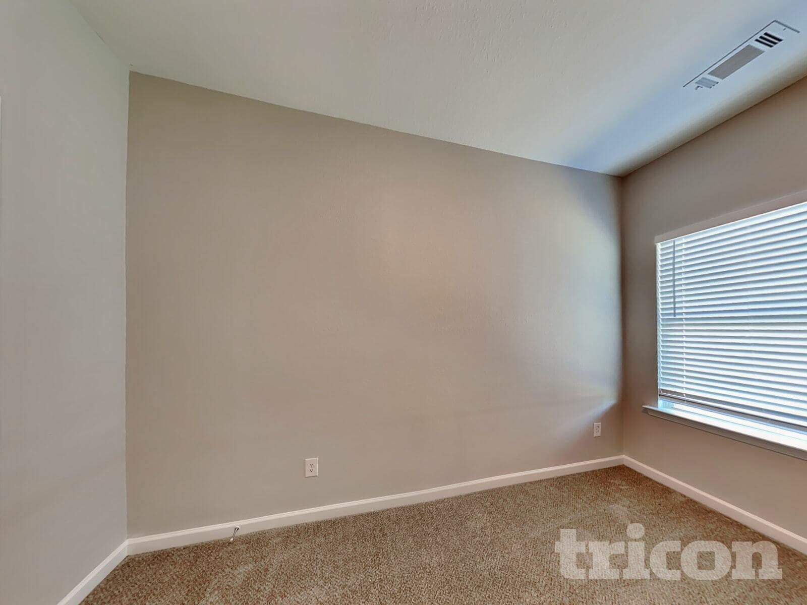 Building Photo - 109 Innis Brk Cir SW