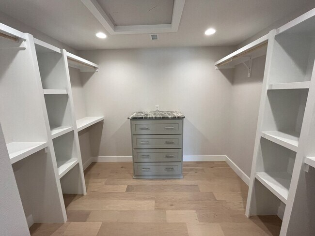 Building Photo - Nearly-new 4-bedroom, 2-bath home in the exclusive Lion's Gate Neighborhood!!!