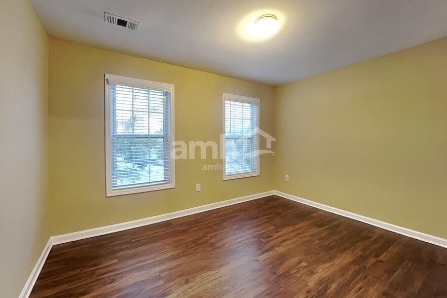 Building Photo - 2813 Savannah Walk Cv