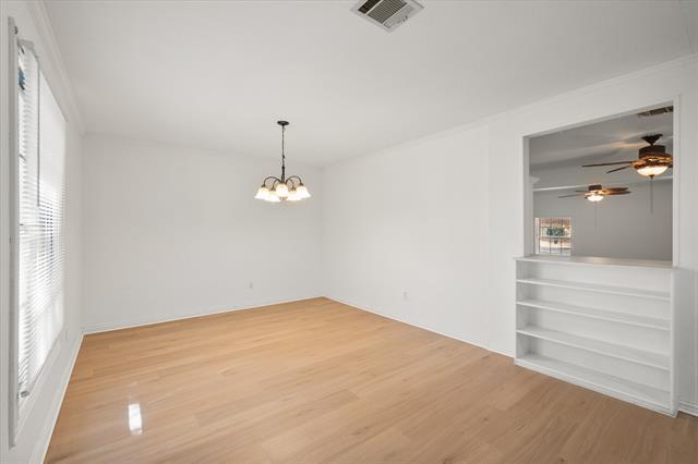 Building Photo - 344 Bedford Ct E