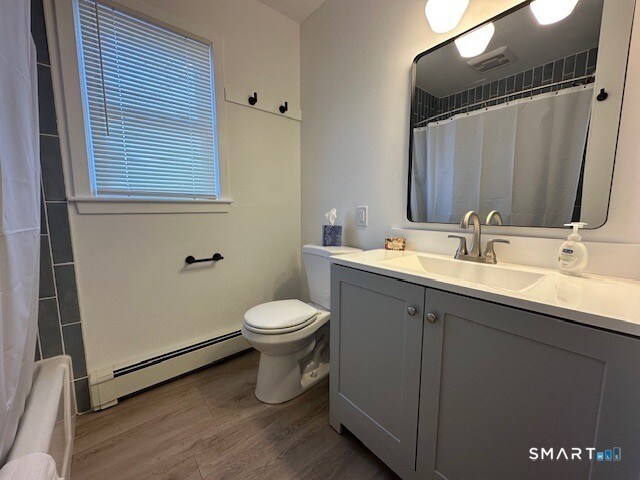 Building Photo - 15 Oakwood Rd