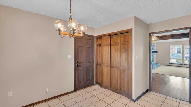 Building Photo - 3 Bed | 2 Bath | Broken Arrow